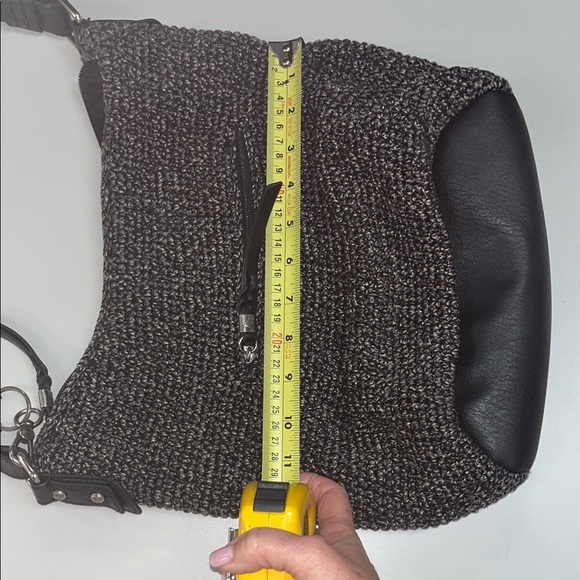 The Sak boho shoulder bag Black Textured one size / preowned adjustable - Picture 4 of 11